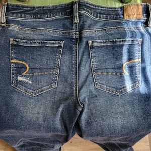 NWOT*American Eagle Skinny Kick Jeans
